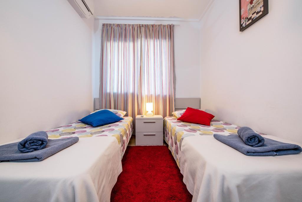 Alicante Apartments מראה חיצוני תמונה